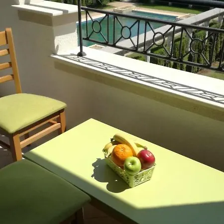 Apartment Green Life Yellow Sozopol